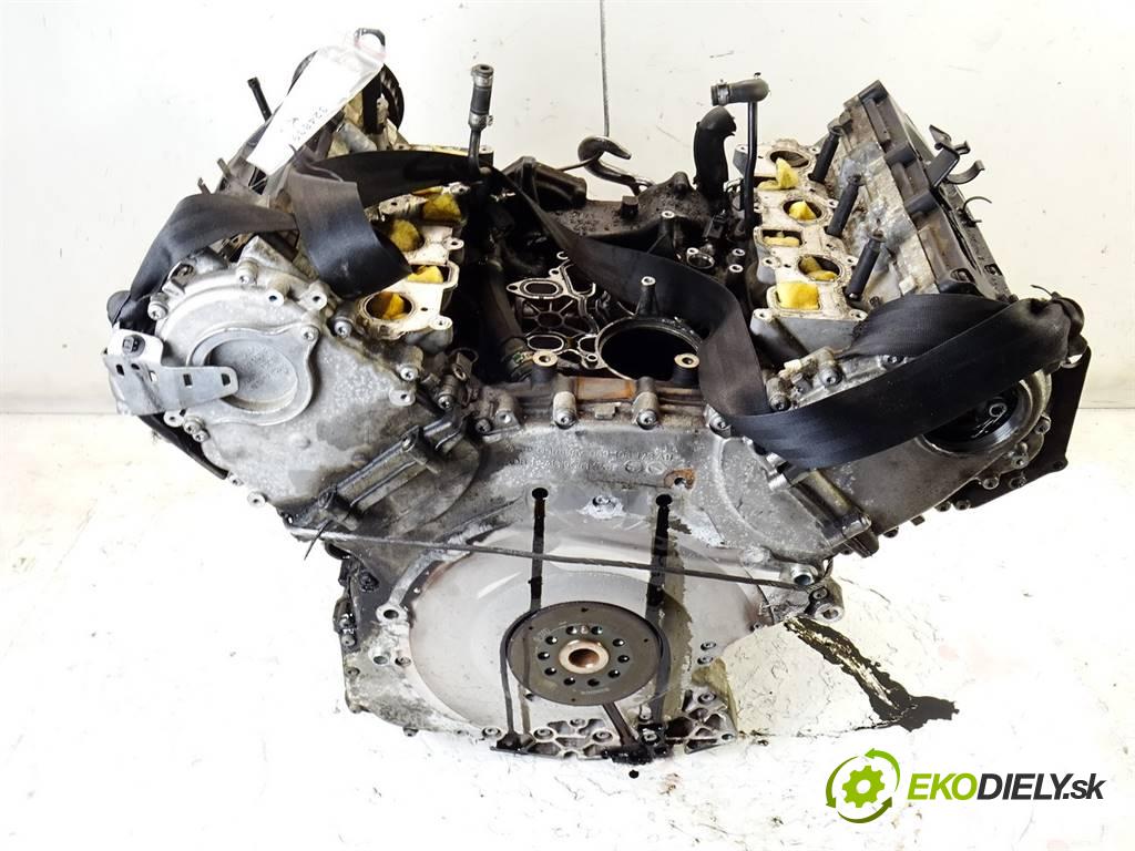 Audi A4 B8  2009 176 kW QUATTRO KOMBI 5D 3.0TDI 240KM 08-15 3000 motor CCWA (Motory (kompletní))