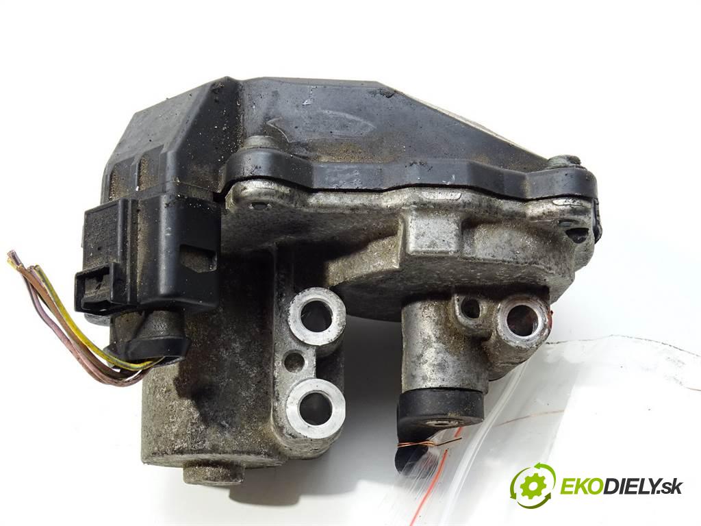 Audi A4 B8    QUATTRO KOMBI 5D 3.0TDI 240KM 08-15  nastavovač svod, potrubí 059129086L (Ostatní)