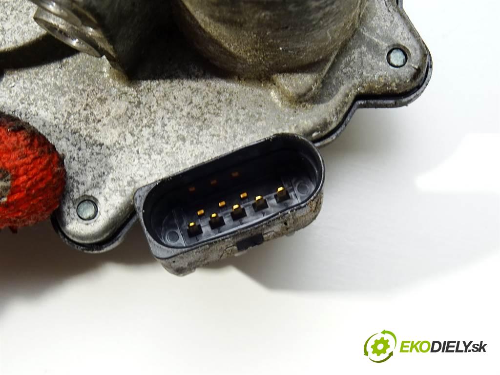 Audi A4 B8    QUATTRO KOMBI 5D 3.0TDI 240KM 08-15  nastavovač svod, potrubí 059129086L (Ostatní)