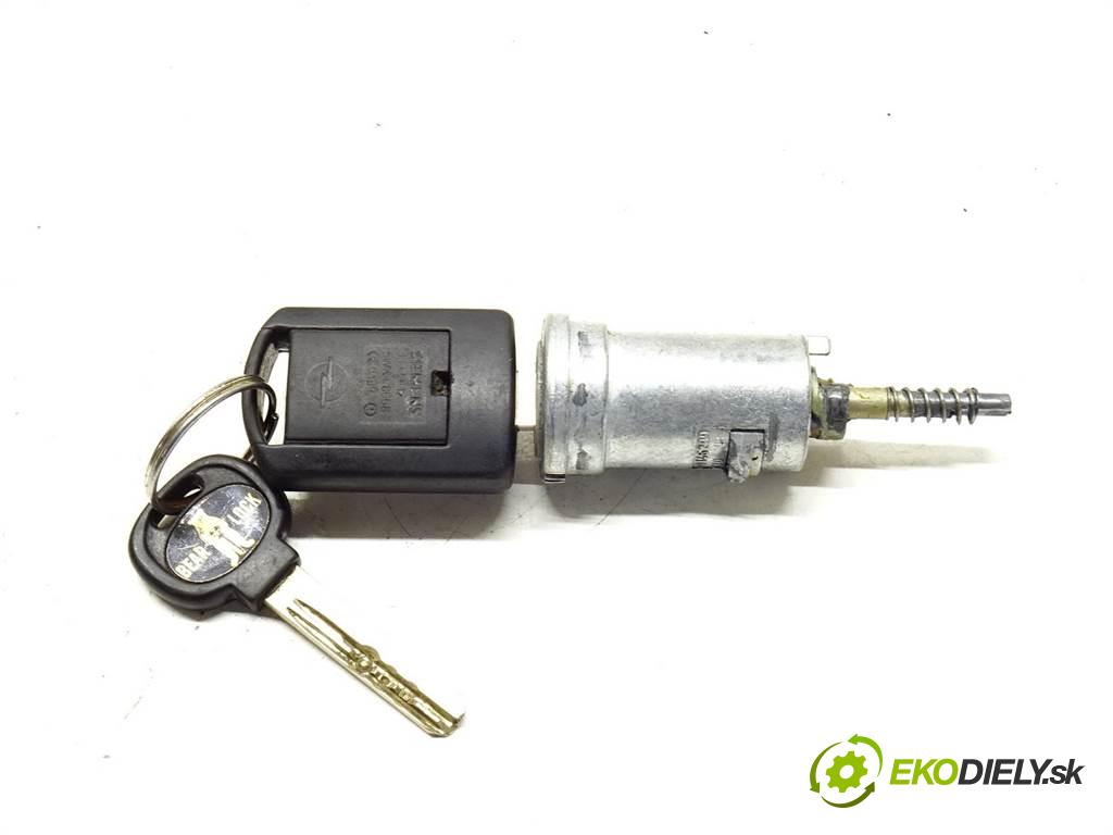 Opel Corsa C  2001 55 kW HATCHBACK 5D 1.2B 75KM 00-06 1200 spinačka 09146299 (Spínacie skrinky a kľúče)