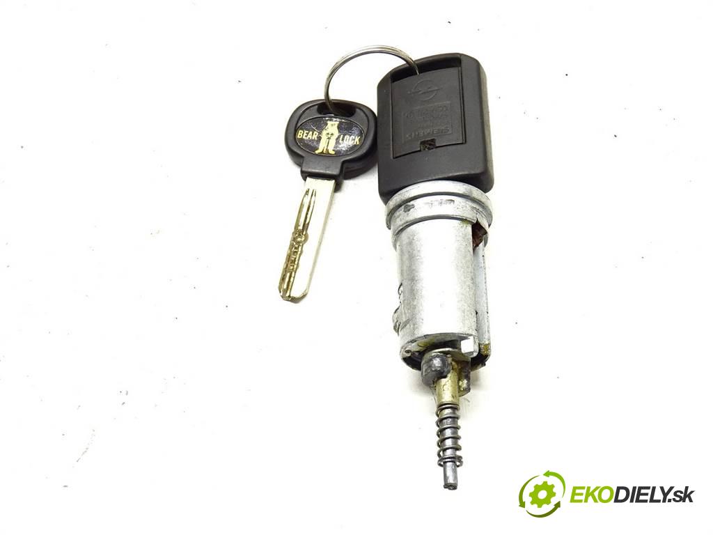 Opel Corsa C  2001 55 kW HATCHBACK 5D 1.2B 75KM 00-06 1200 spinačka 09146299 (Spínacie skrinky a kľúče)