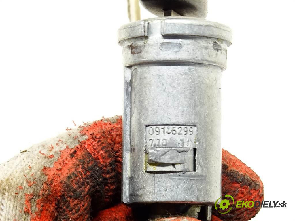 Opel Corsa C  2001 55 kW HATCHBACK 5D 1.2B 75KM 00-06 1200 spinačka 09146299 (Spínacie skrinky a kľúče)