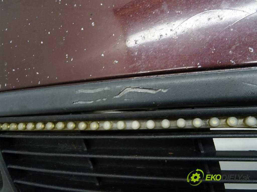 Audi A6 C5  1998 110 kW KOMBI 5D 2.5TDI 150KM 97-04 2500 nárazník přední část