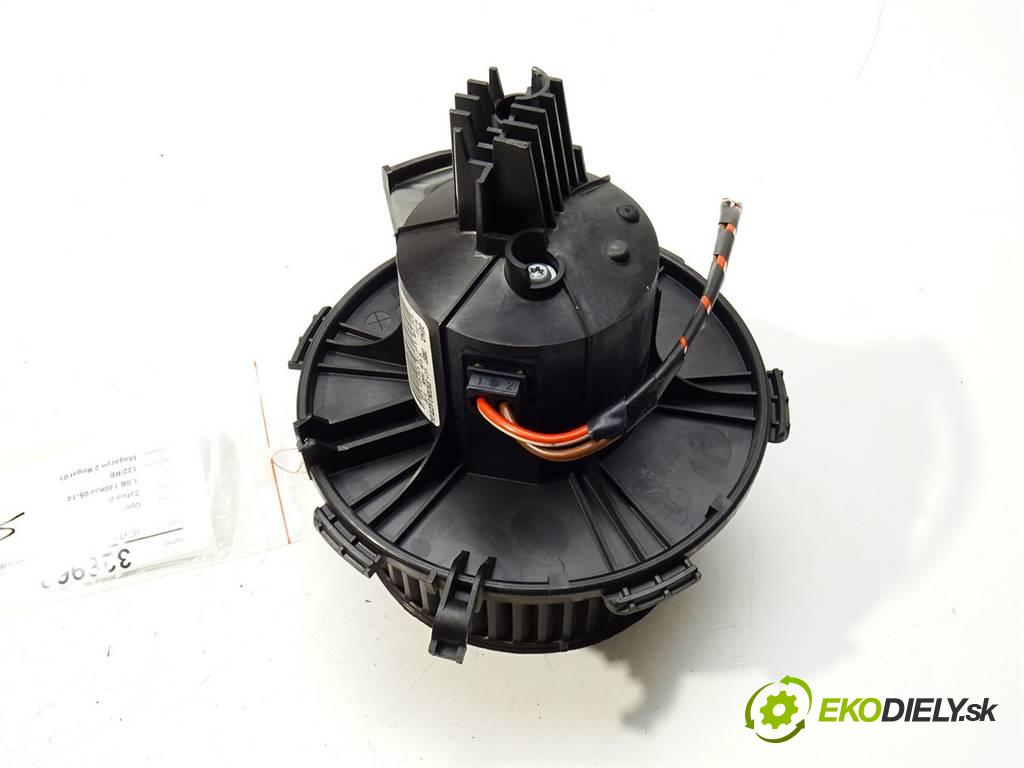 Opel Zafira B  2005 140KM 1.8B 140KM 05-14 1800 Ventilátor ventilátor kúrenia D8087 (Ventilátory kúrenia)