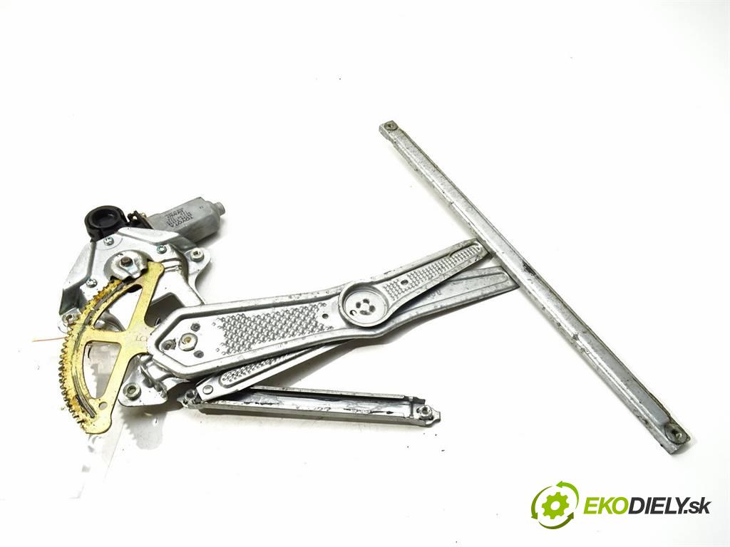 Toyota Yaris  2001 50 kW HATCHBACK 3D 1.0VVTI 68KM 99-05 1000 mechanismus okna přední část levý 85720-52020