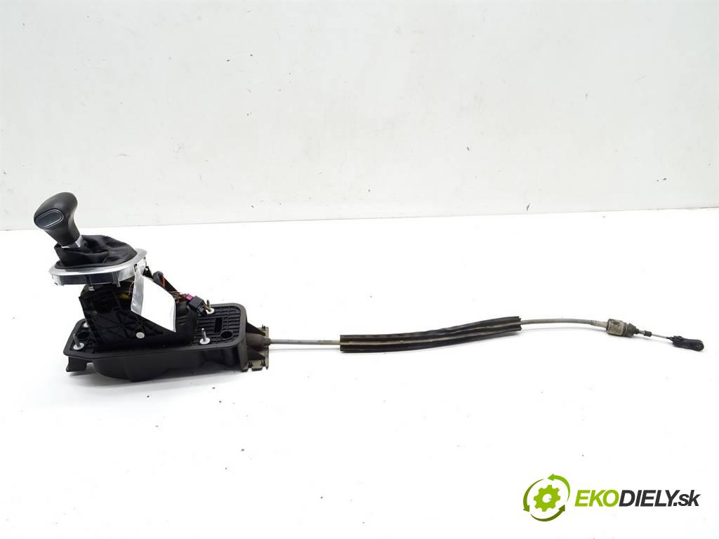 Volkswagen Touran    1.9TDI 105KM 03-15  Kulisa 1T1713025J (Rýchlostné páky / kulisy)