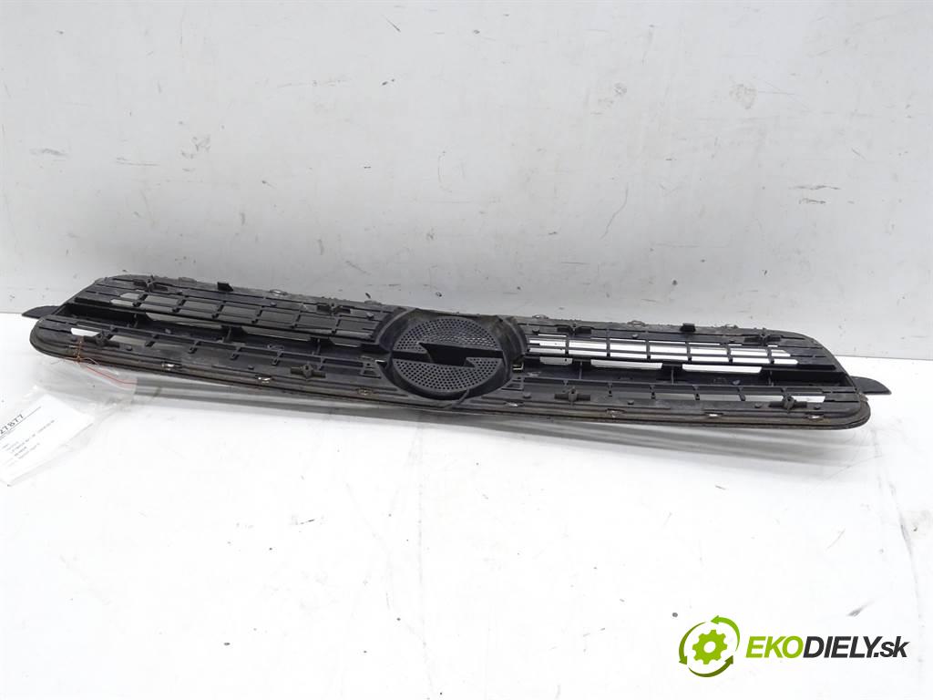 Opel Vectra C  2003 90 kW LIFTBACK 5D 1.8B 122KM 02-08 1800 mřížka maska  (Mřížky (masky) chladičů)