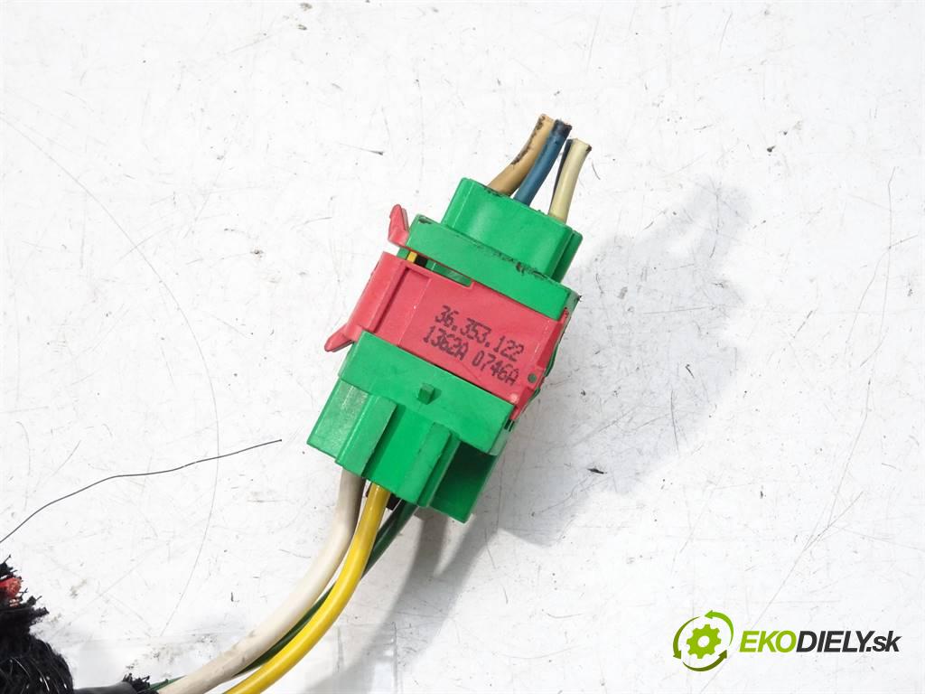 Peugeot 307  2002 100 kW HATCHBACK 5D 2.0B 136KM 01-08 2000 spinačka  (Spínacie skrinky a kľúče)