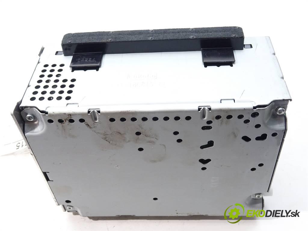 Ford Focus III LIFT  2017 110 kW HATCHBACK 5D 1.5 ECOBOOST 150KM 14-18 1500 RADIO F1BT-18C815-GAM (Audio zariadenia)