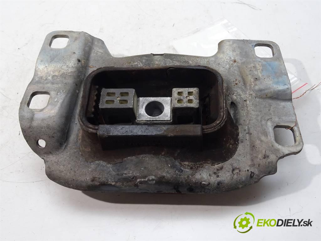 Ford Focus III LIFT    HATCHBACK 5D 1.5 ECOBOOST 150KM 14-18  AirBag Motor 322A69B (Držiaky motora)