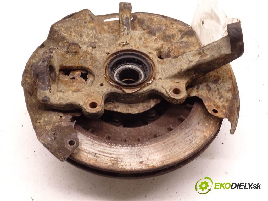 Mitsubishi Triton  2001  L200 3.0B 4WD 167KM 96-06 3000 náboj pravá  (Náboje)