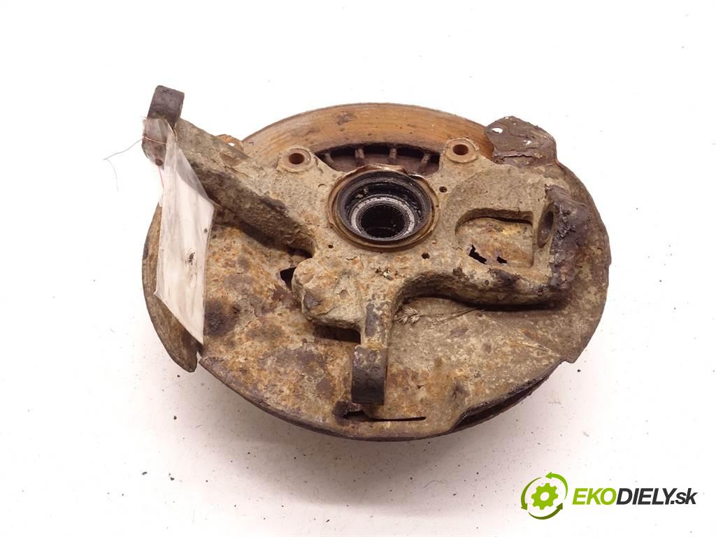 Mitsubishi Triton  2001  L200 3.0B 4WD 167KM 96-06 3000 náboj pravá  (Náboje)