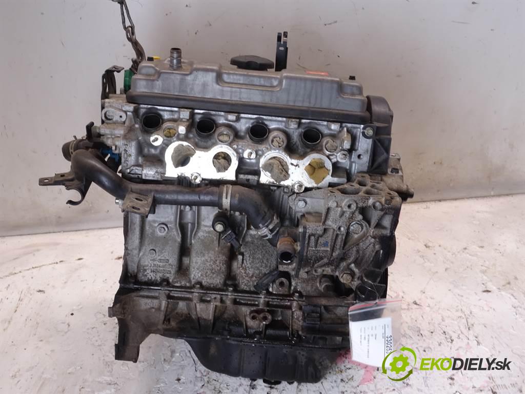 Citroen C2  2003 44 kW HATCHBACK 3D 1.1B 60KM 03-09 1100 Motor HFX (Motory (kompletné))