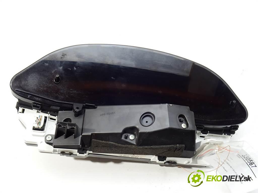 Toyota Yaris II  2008 64 kW HATCHBACK 5D 1.3VVTI 87KM 05-08 1300 Prístrojovka 83800-0D660-D (Prístrojové dosky, displeje)