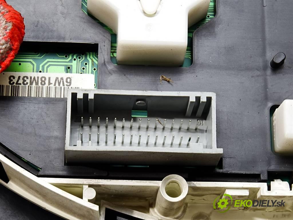 Renault Vel Satis  2003 130 kW 3.0DCI 177KM 01-09 3000 Prístrojovka 8200001376A 8200263367 (Prístrojové dosky, displeje)