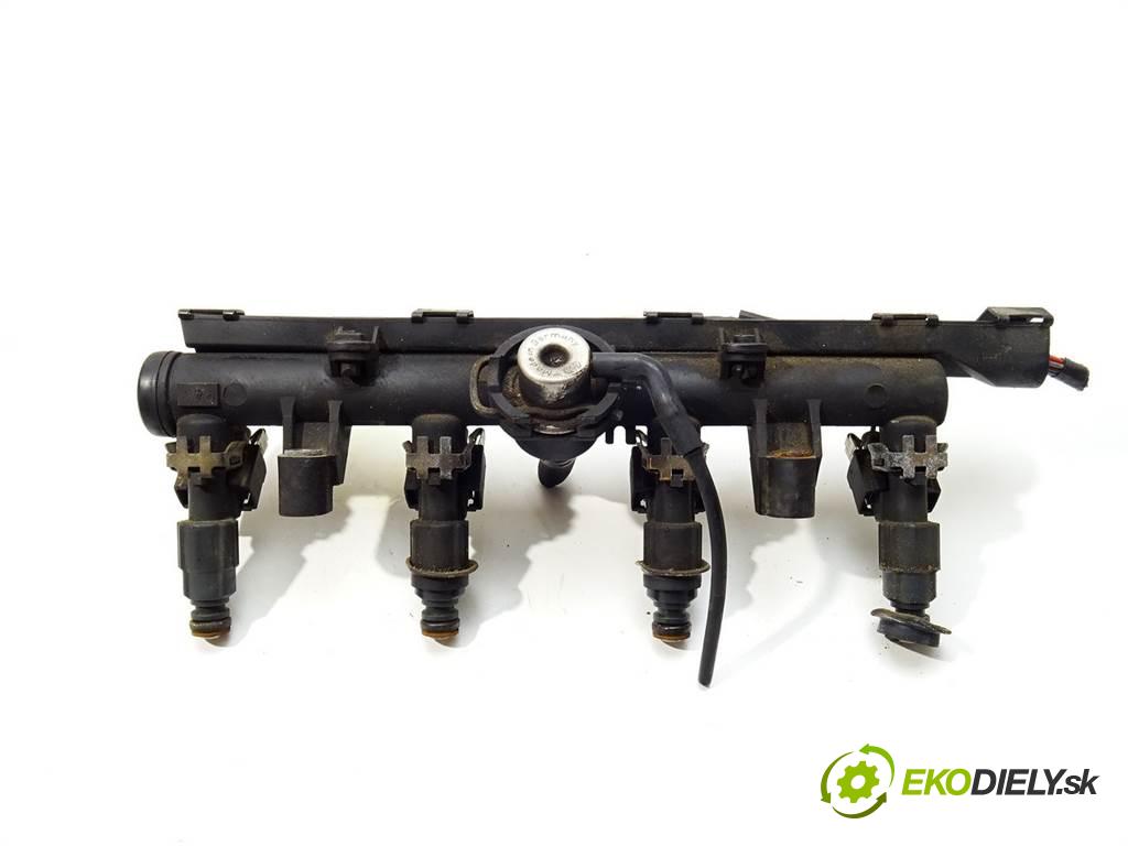 Volkswagen Polo III 6N2 FL  2001 44 kW HATCHBACK 5D 1.4B 60KM 99-01 1400 Lišta vstrekovacia Vstrekovacie ventily 030906031J (Vstrekovacie lišty)