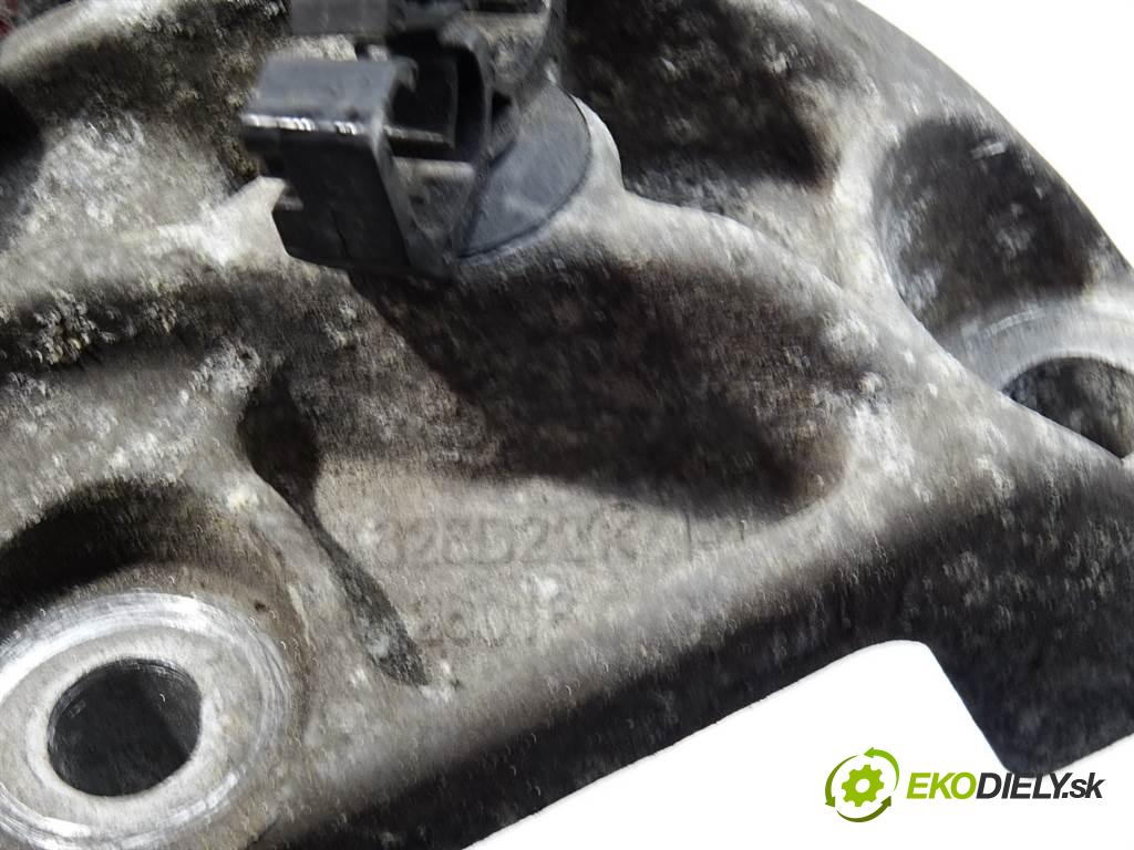 Renault Fluence    SEDAN 4D 1.5DCI 106KM 09-12  AirBag Motor  (Držiaky motora)