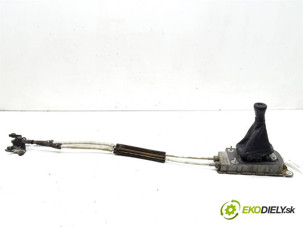 Audi A3 8L  1999 66 kW HATCHBACK 3D 1.9TDI 110KM 96-00 1900 Kulisa 1J0711061C (Rýchlostné páky / kulisy)