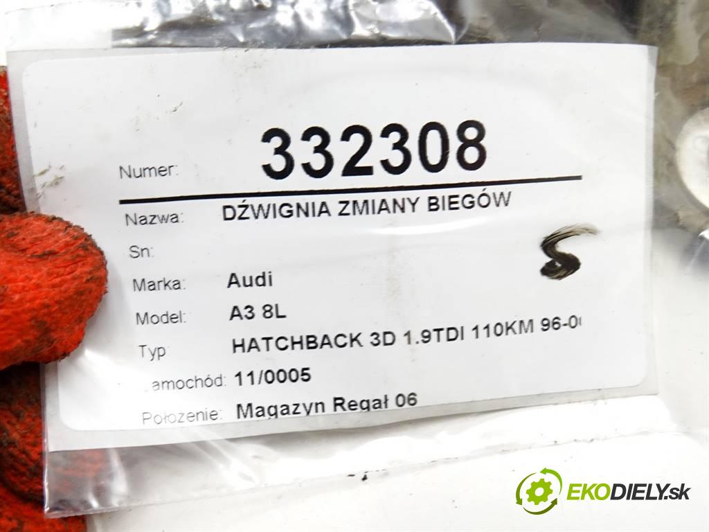 Audi A3 8L  1999 66 kW HATCHBACK 3D 1.9TDI 110KM 96-00 1900 Kulisa 1J0711061C (Rýchlostné páky / kulisy)