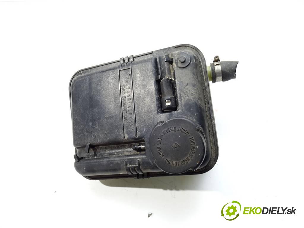 BMW 5 E39  1997 105 kW KOMBI 2.5TDS 143KM 96-04 2500 nádržka vyrovnávací kapaliny chadicího  (Vyrovnávací nádržky)