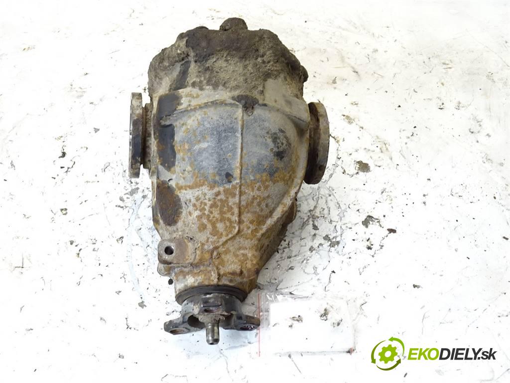 Mercedes-Benz C W202  2000 92 kW SEDAN 2.2CDI 125KM 93-00 2200 Most zad ,diferenciál  (Zadné)