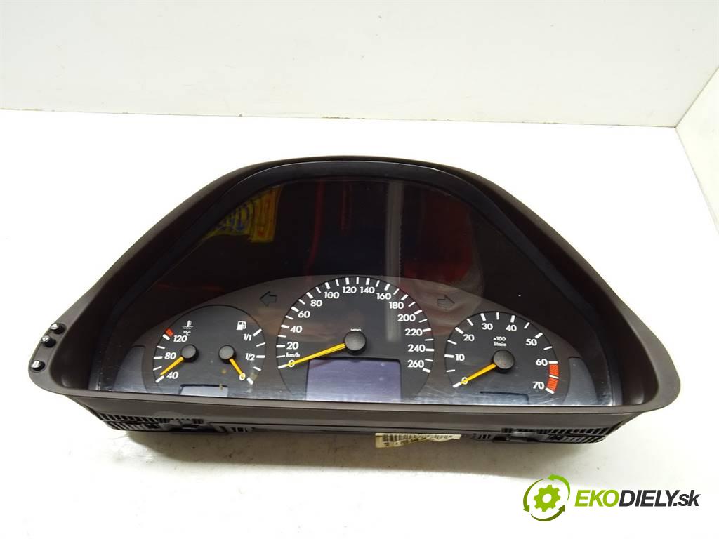 Mercedes-Benz CLK W208  2001 120 kW COUPE 2D 2.0B KOMPRESSOR 163KM 97-02 2000 prístrojovka A2085405611 (Přístrojové desky, displeje)