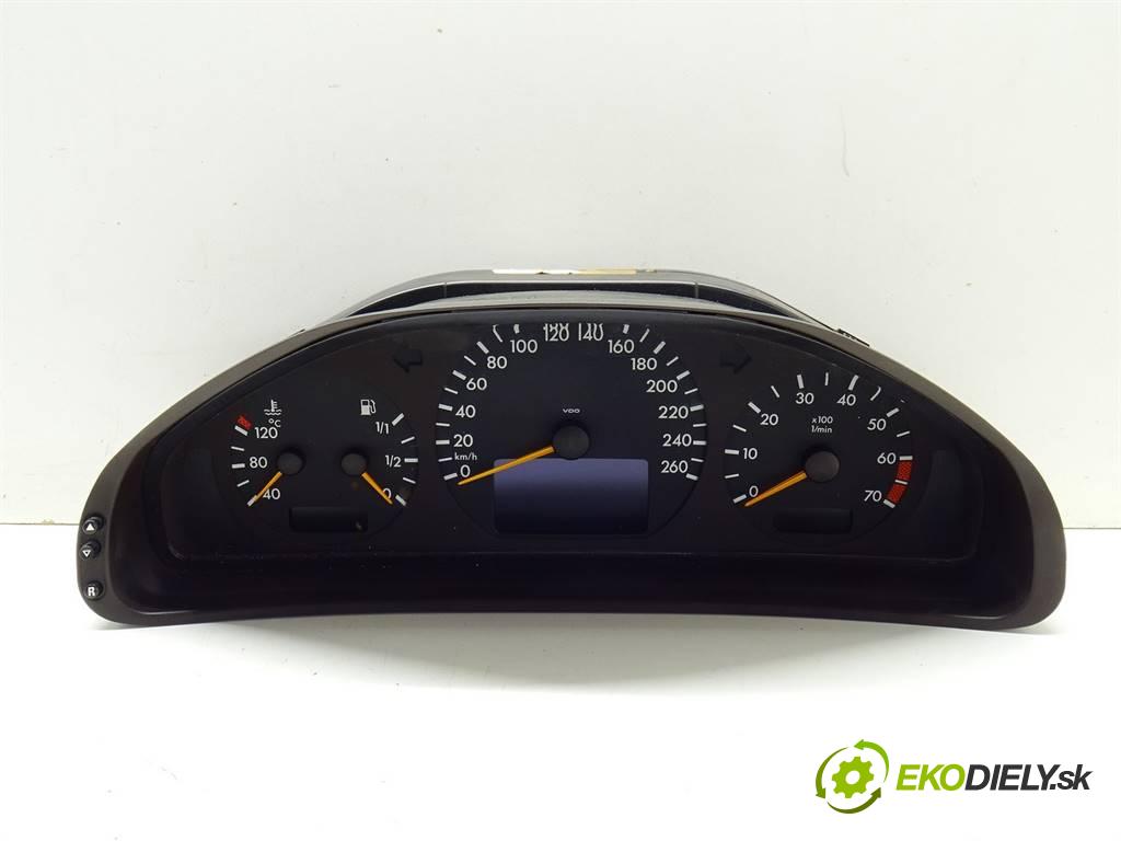Mercedes-Benz CLK W208  2001 120 kW COUPE 2D 2.0B KOMPRESSOR 163KM 97-02 2000 prístrojovka A2085405611 (Přístrojové desky, displeje)