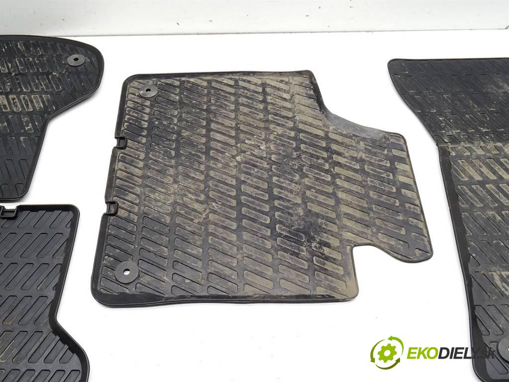 Audi A3 8P    HATCHBACK 3D 1.6B 102KM 03-08  Koberečky: 8P1061501