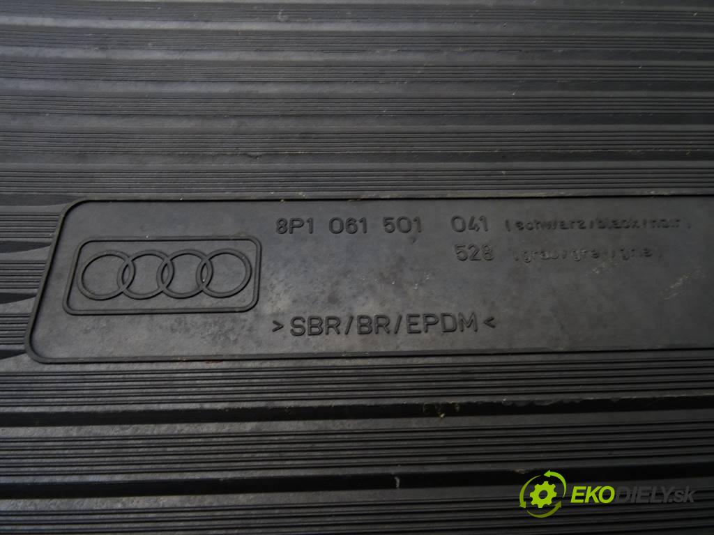 Audi A3 8P    HATCHBACK 3D 1.6B 102KM 03-08  Koberečky: 8P1061501
