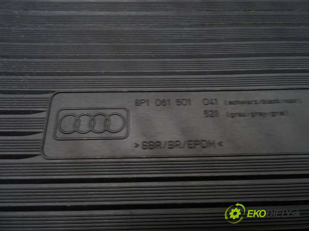 Audi A3 8P    HATCHBACK 3D 1.6B 102KM 03-08  Koberečky: 8P1061501