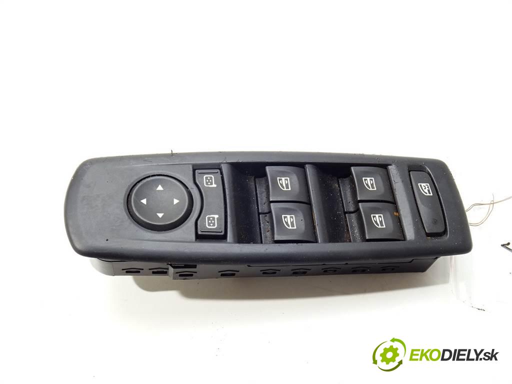 Renault Megane III  2009 78kW HATCHBACK 5D 1.5DCI 106KM 08-15 1500 Prepínač okien 809610007R (Prepínače, spínače, tlačidlá a ovládače kúrenia)
