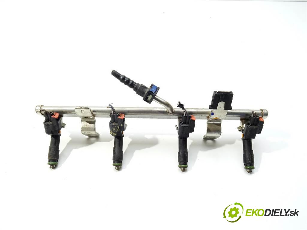 Jeep Renegade  2016 136 kW 2.4B 175KM 14-18 1400 Lišta vstrekovacia Vstrekovacie ventily 04593986AB 04627120AD (Vstrekovacie lišty)