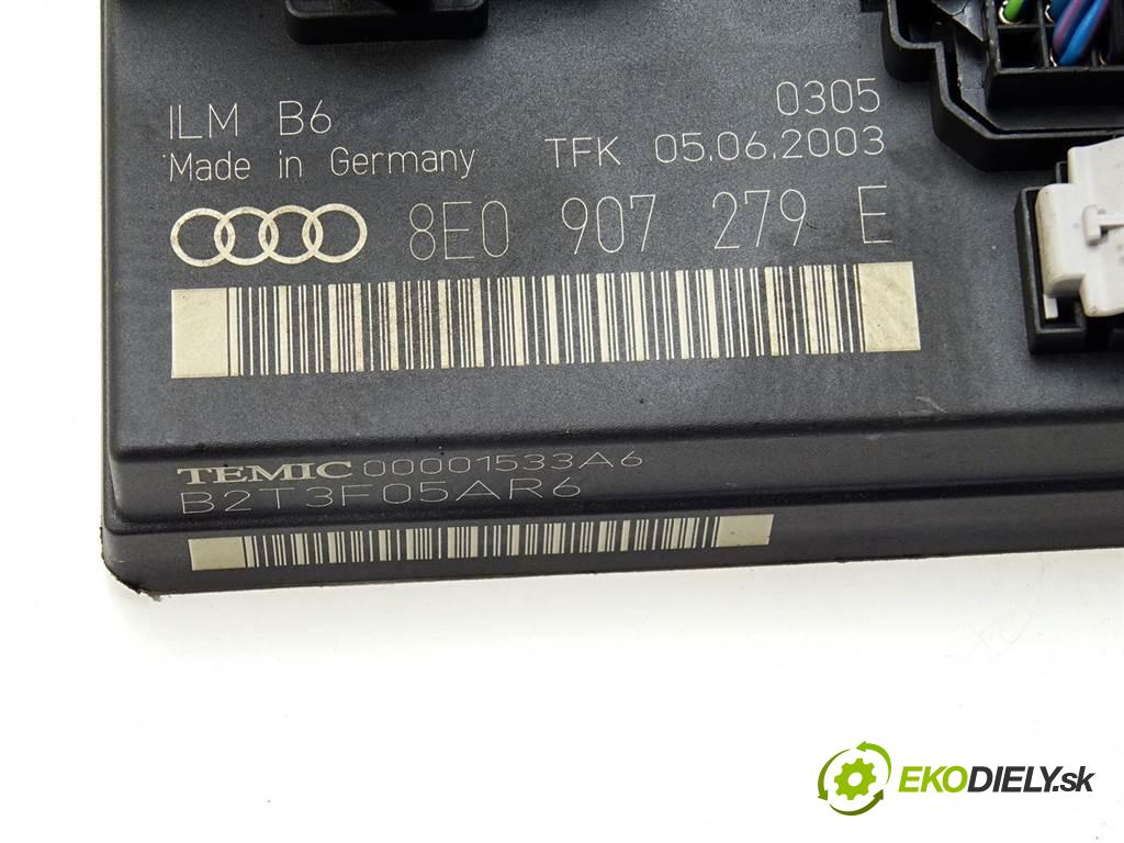Audi A4 B6    KOMBI 5D 2.5TDI 180KM 00-04  Modul svetiel 8E0907279E (Ostatné)