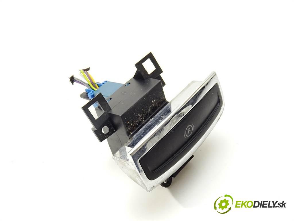 Citroen C5 III    KOMBI 5D 2.0B 140KM 08-17  Prepínač brzdy ručnej brzdy 96617671ZD (Prepínače, spínače, tlačidlá a ovládače kúrenia)