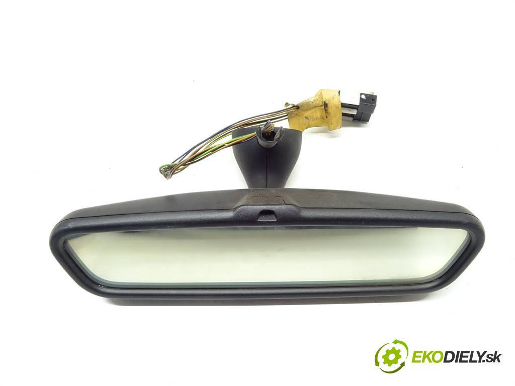 Volkswagen Bora  1999 85 kW SEDAN 4D 1.9TDI 115KM 98-05 1900 zpětné zrcátko vnitřní  (Světla vnitřní)
