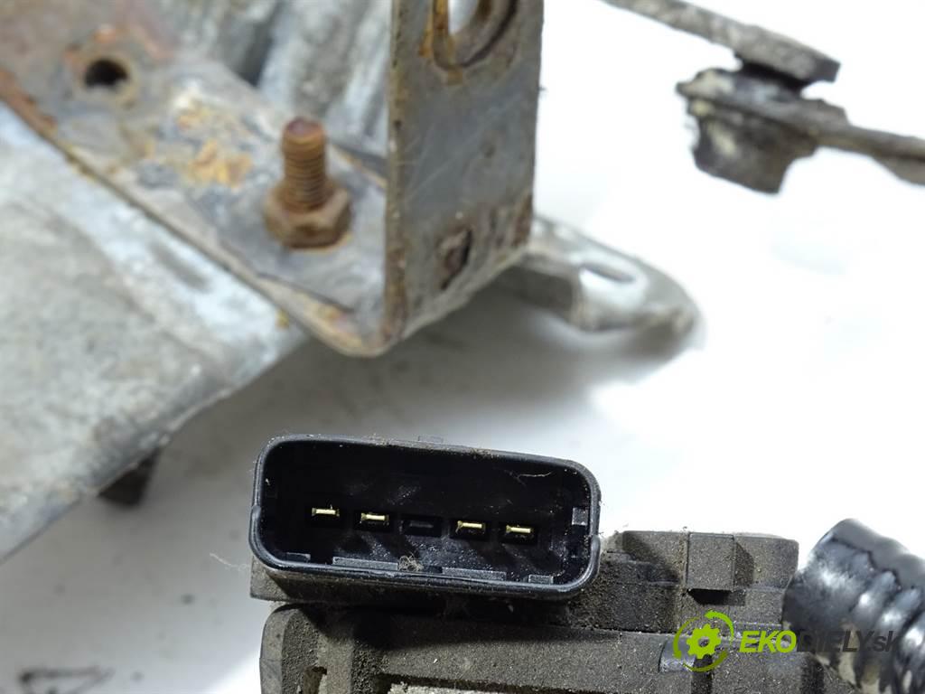 Peugeot Partner LIFT  2004 66 kW 2.0HDI 90KM 02-08 2000 Mechanizmus stieračov predný 53565602 (Motorčeky stieračov predné)