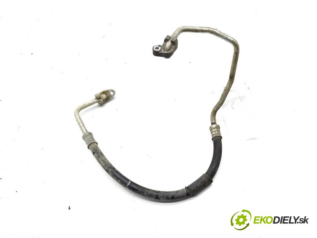 Toyota Avensis II T25  2004  SEDAN 4D 2.0B 147KM 03-09 2000 rúrka klimatizácie  (Rúrky klimatizácie)