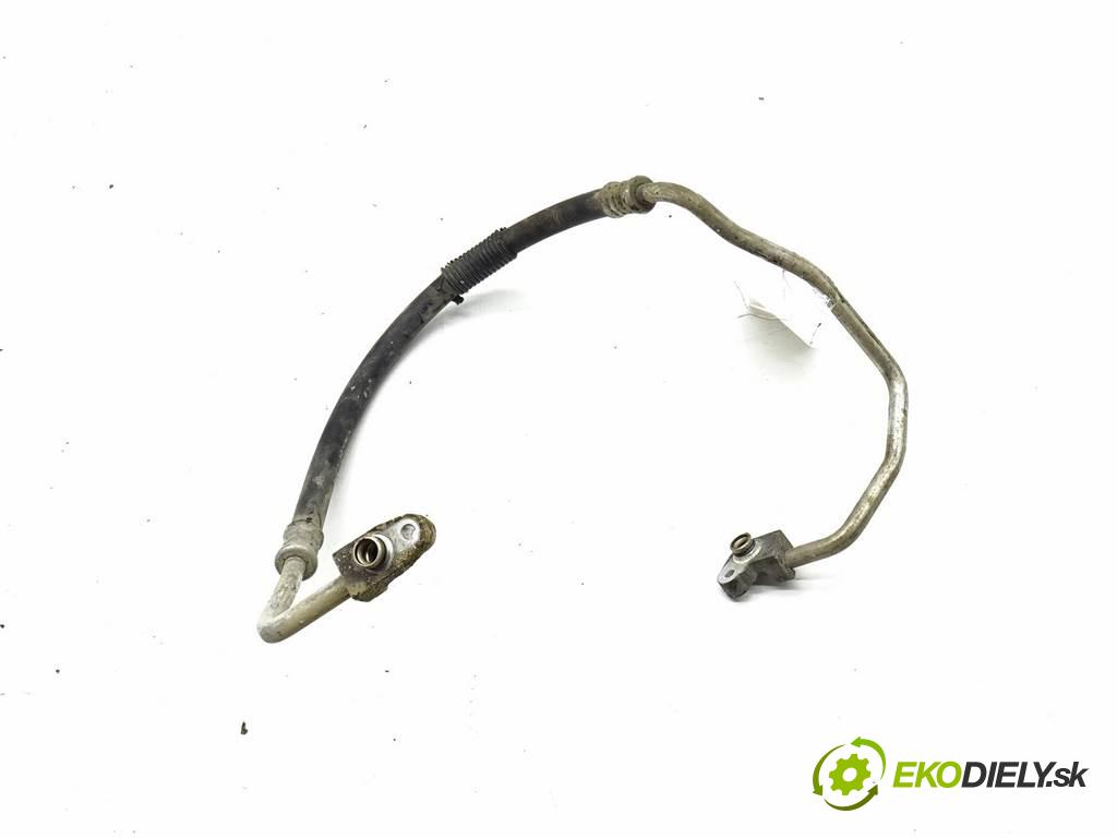 Toyota Avensis II T25  2004  SEDAN 4D 2.0B 147KM 03-09 2000 rúrka klimatizácie  (Rúrky klimatizácie)