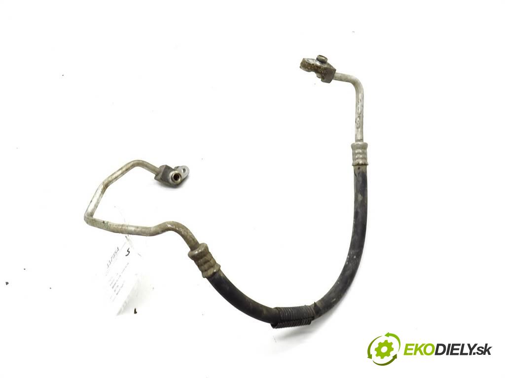 Toyota Avensis II T25  2004  SEDAN 4D 2.0B 147KM 03-09 2000 rúrka klimatizácie  (Rúrky klimatizácie)