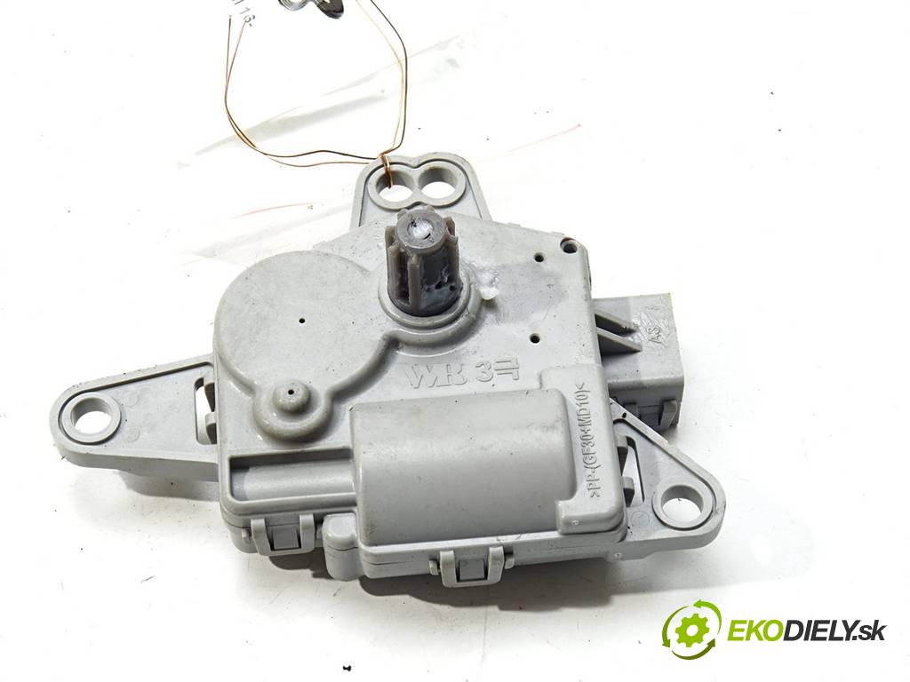 Hyundai i30 III    HATCHBACK 5D 1.4B 100KM 16-  Motorček kúrenia EA1F0-EDFAA02 (Motorčeky kúrenia)