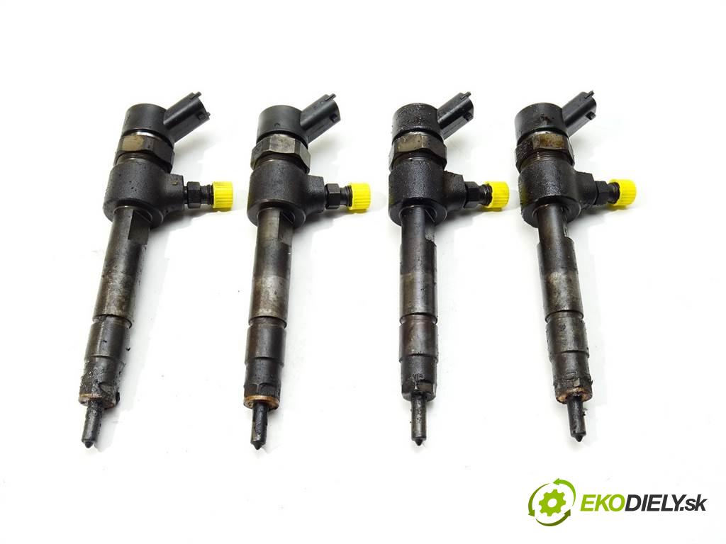 Fiat Stilo  2003 85 kW KOMBI 5D 1.9JTD 115KM 01-07 1900 vstřikovací ventily 0445110119