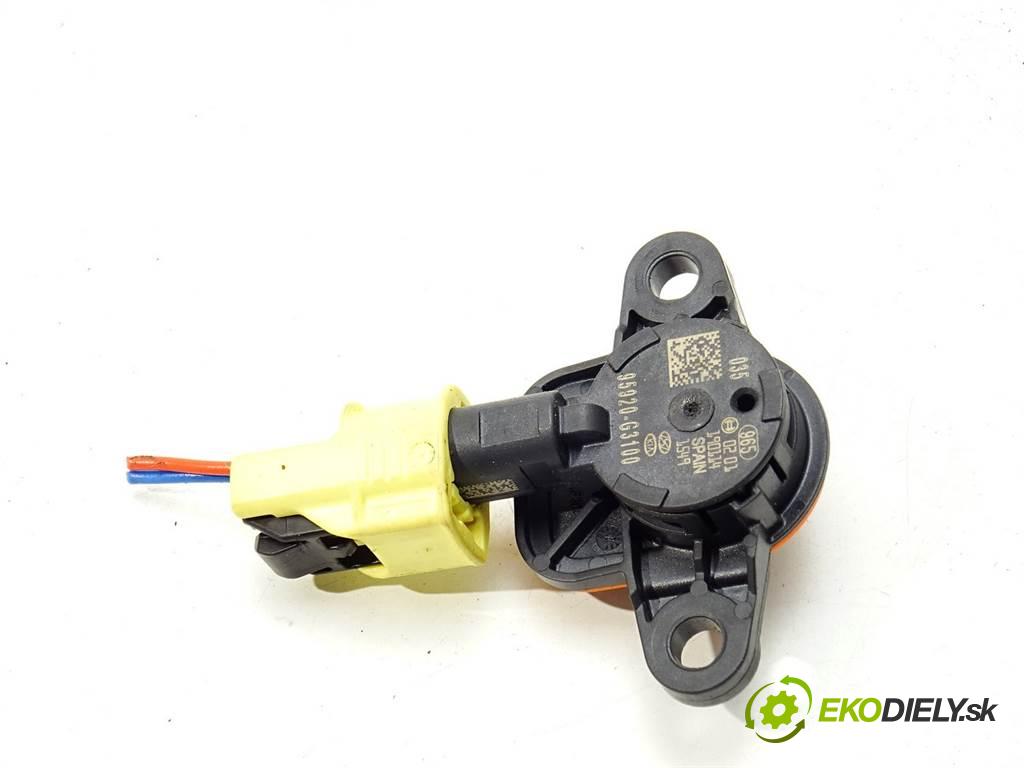 Hyundai i30 III    HATCHBACK 5D 1.4B 100KM 16-  Snímač nárazu 95920-G3100 (Snímače nárazu)