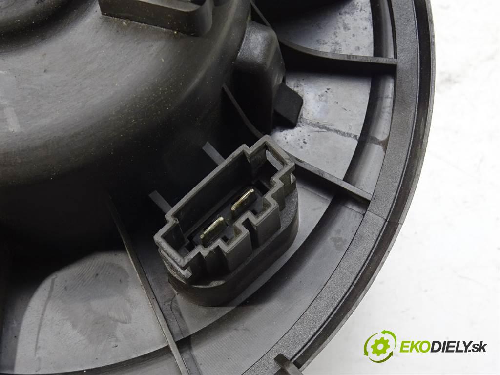 Skoda Octavia II  2007 77KW KOMBI 5D 1.9TDI 105KM 04-08 1900 Ventilátor ventilátor kúrenia  (Ventilátory kúrenia)