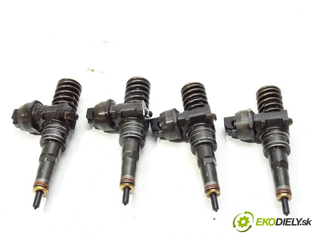 Volkswagen Golf IV  2001 74 kW HATCHBACK 3D 1.9TDI 101KM 97-03 1900 vstrekovače 0414720213 (Vstrekovače)
