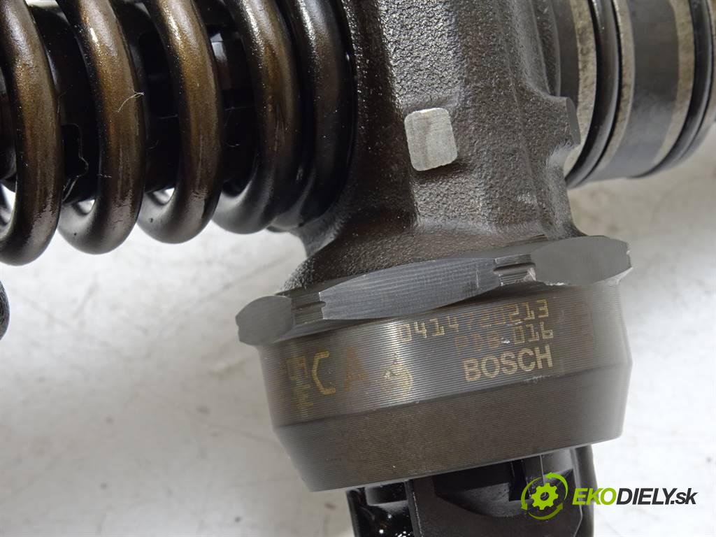 Volkswagen Golf IV  2001 74 kW HATCHBACK 3D 1.9TDI 101KM 97-03 1900 vstrekovače 0414720213 (Vstrekovače)