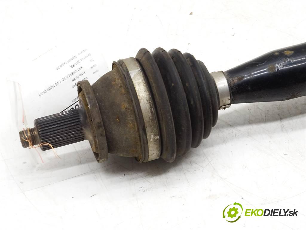 Volkswagen Polo IV 9N  2004  HATCHBACK 5D 1.4B 75KM 01-09 1400 Poloos pravá 6Q0407272BD (Poloosy)