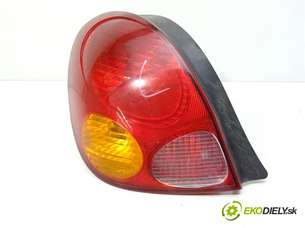 Toyota Corolla E11 LIFT  2000 81kw HATCHBACK 5D 1.6B 110KM 99-02 1600 Svetlo zad ľavá strana  (Ostatné)