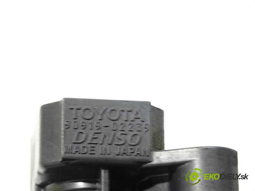 Toyota Corolla E11 LIFT    HATCHBACK 5D 1.6B 110KM 99-02  Cievka zapaľovacia 90919-02239 (Zapaľovacie cievky, moduly)