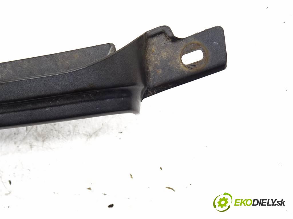 Toyota Corolla E11 LIFT    HATCHBACK 5D 1.6B 110KM 99-02  Mriežka maska  (Mriežky, masky)