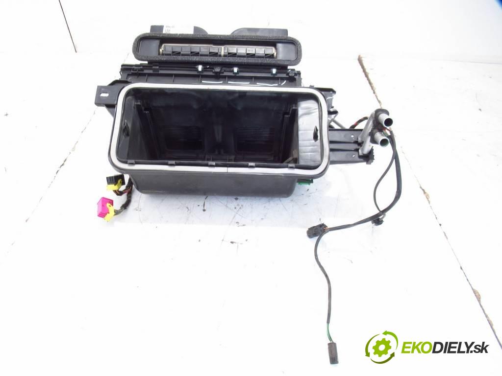 MAN TGX    TGX18.440 EURO5 XL  Výhrevné teleso, radiátor kúrenia 81619006433 (Radiátory kúrenia)